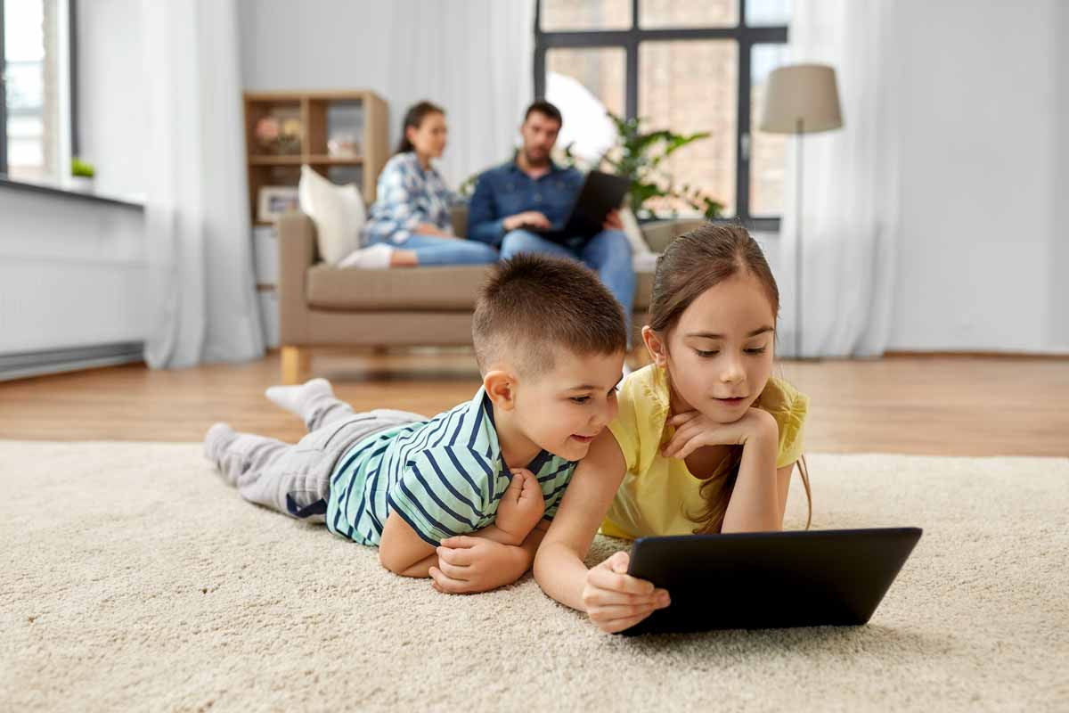 Consejos para que los menores usen internet de forma segura